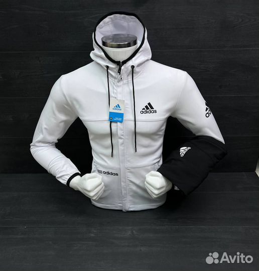 Спортивный костюм adidas