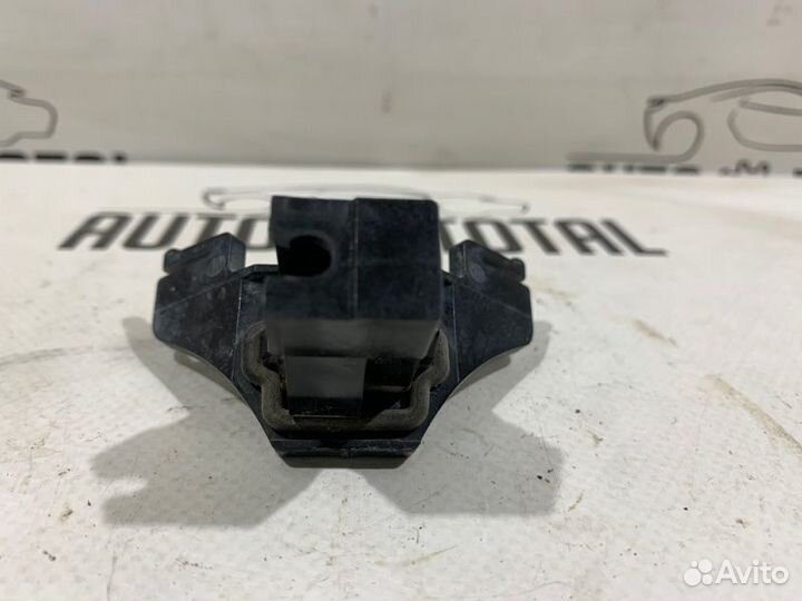 Замок лючка бензобака Mitsubishi Lancer 10 4A92