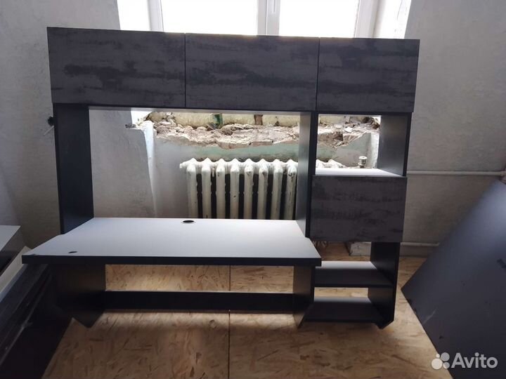 Компьютерный стол подвесной бу