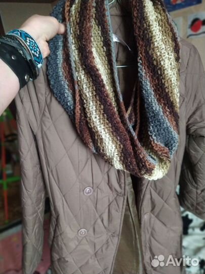 Пальто стеганое женское 44 + шарф-хомут в подарок