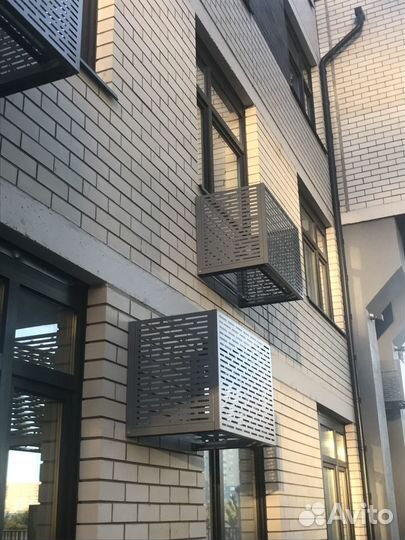 Корзина для блока кондиционера на фасад