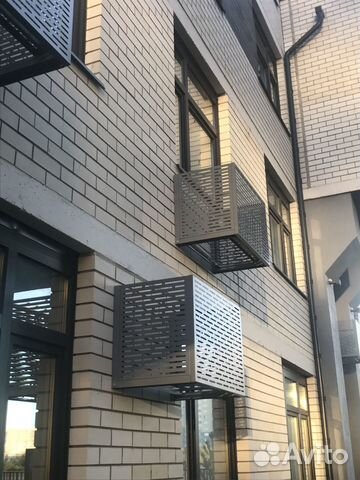 Корзина для блока кондиционера на фасад