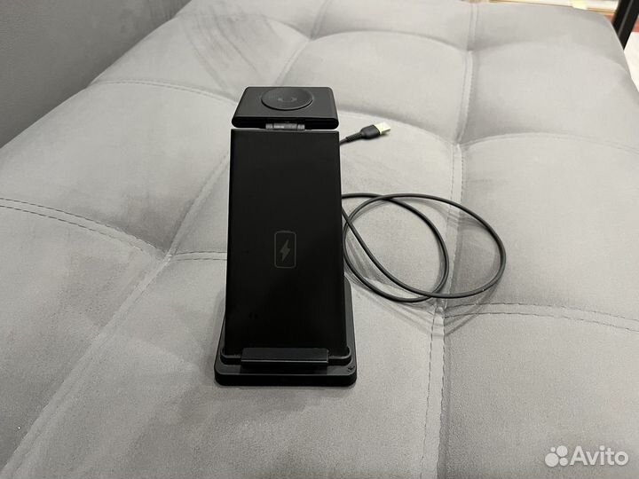 Беспроводная зарядка 3 в 1 (док-станция)