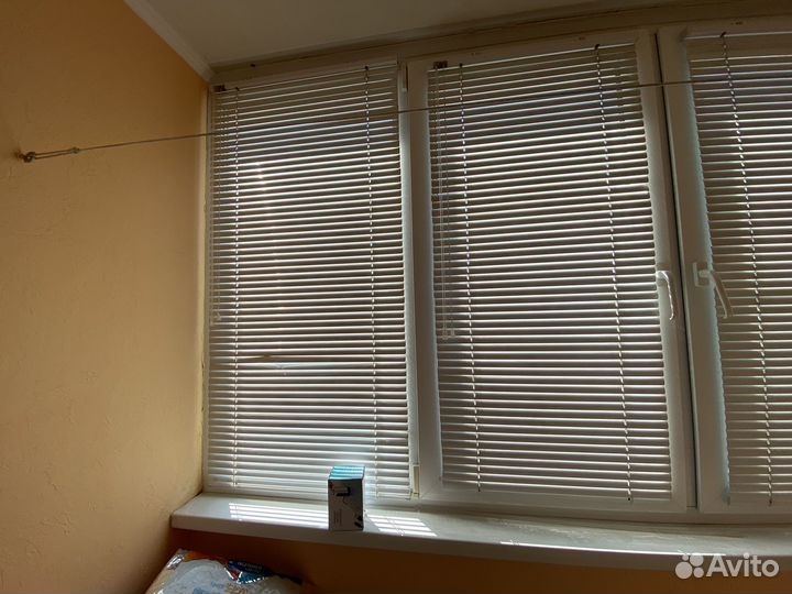 Жалюзи горизонтальные бу