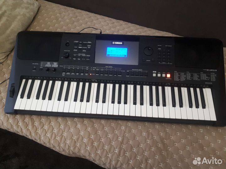 Синтезатор Yamaha PSR E 453