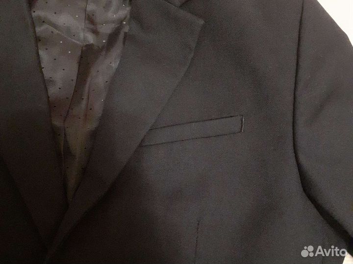 Пиджак H&M на мальчика 7 -8 лет