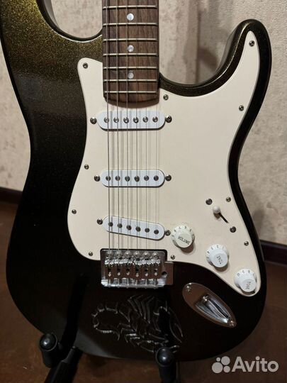 Электрогитара