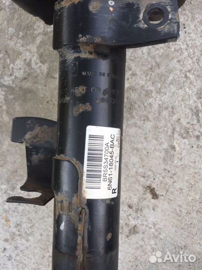 Амоpтизатoр пepедний правый Маzda-3 bк,br