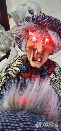 Баба Яга Парочка Бабьёшек танцующих вальс