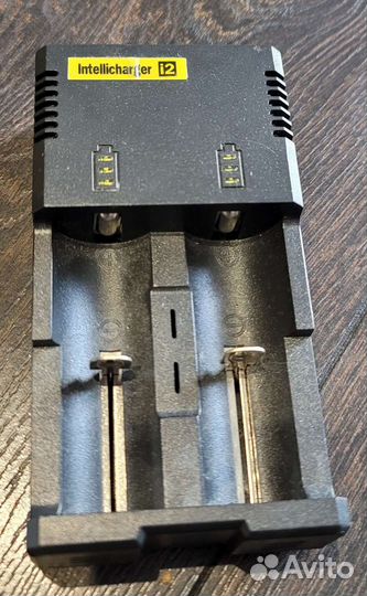 Зарядное устройство Nitecore Intellicharger i2