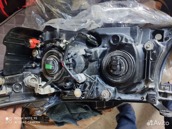 Фара toyota land cruiser 200