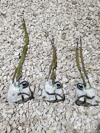 Замок двери Mazda 3 BL