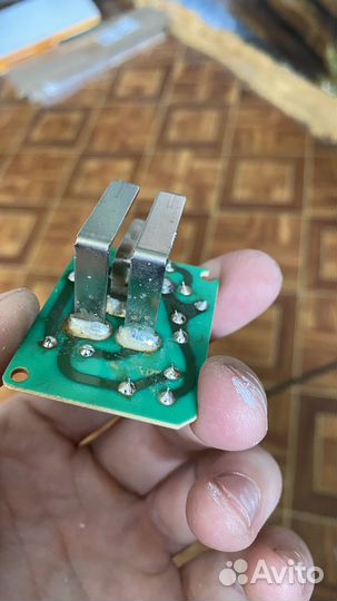 Предохранитель регулятора оборотов печки приора 2