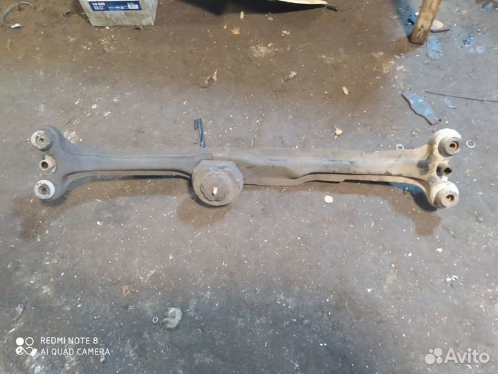 Балка передняя поперечная Golf 2