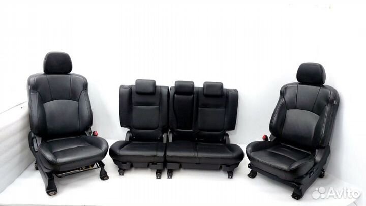 Сиденья комплект Mitsubishi Outlander GF7W 4B12