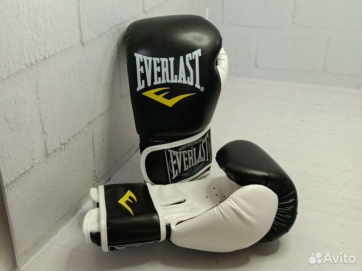 Перчатки боксерские