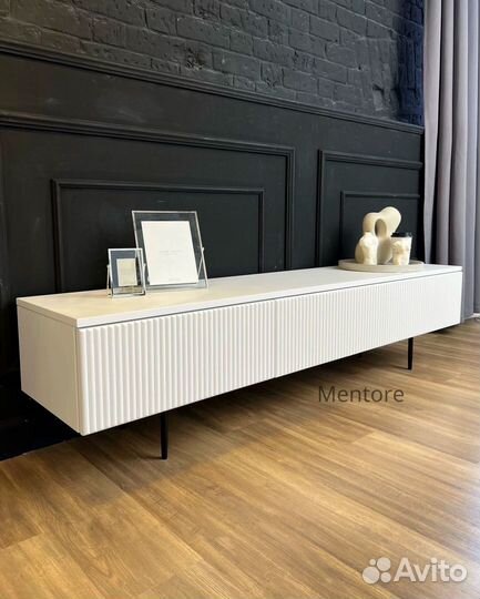 Тумба тв Filippo с дверцами