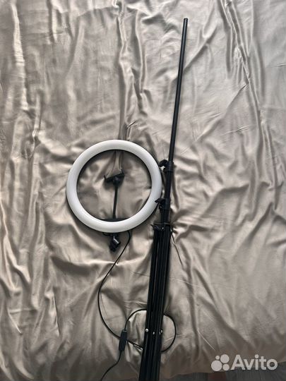 Кольцевая лампа со штативом