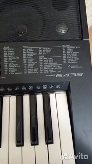 Синтезатор yamaha psr e433 с подставкой