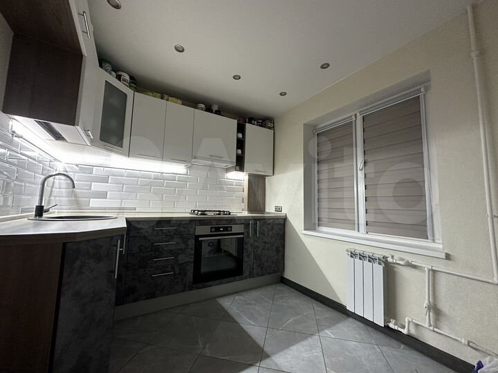 3-к. квартира, 70,8 м², 2/5 эт.