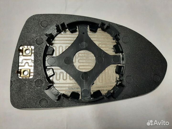 Зеркальный элемент левый Opel Corsa D Опель Корса