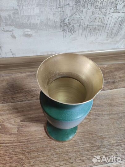 Ваза металлическая