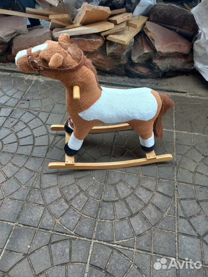 Детская лошадка качалка