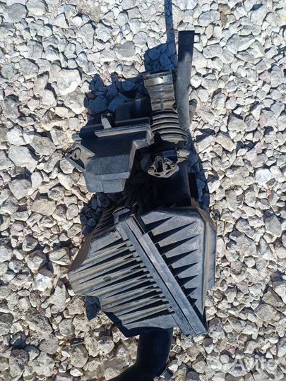 Корпус воздушного фильтра Ниссан Альмера 16