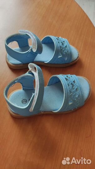 Сандали новые