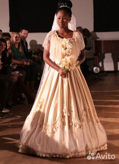 Бальное платье, историческая реконструкция