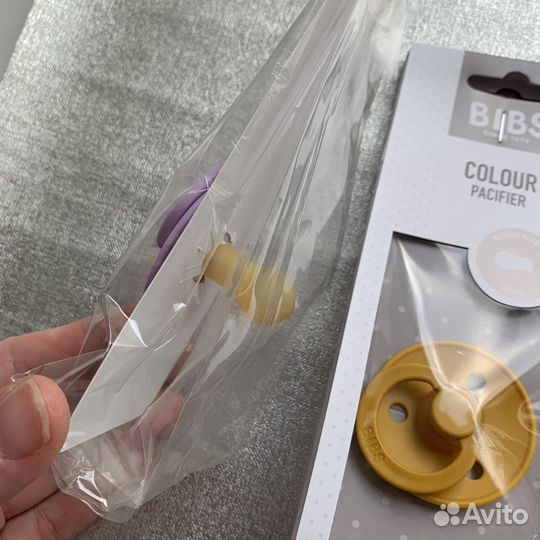 Соска пустышка bibs 0-6 мес новая