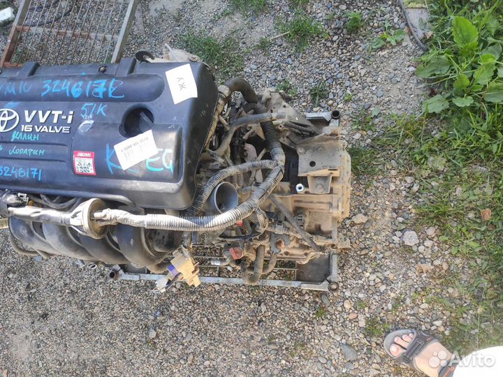 Двигатель с коробкой Toyota Isis 2004 ZNM10 1ZZ-FE