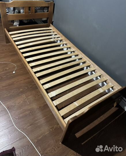 Кровать односпальная
