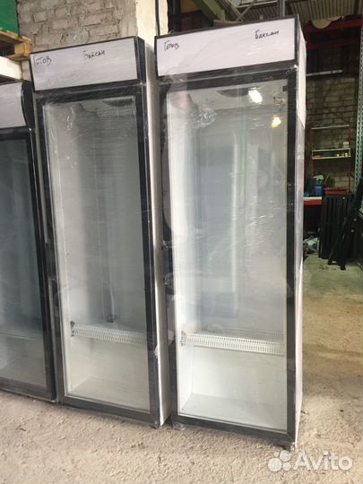 Холодильный шкаф для напитков б/у