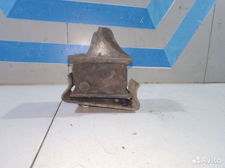 Опора двигателя