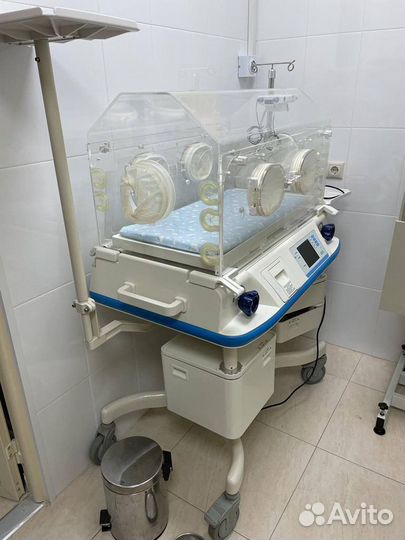 Инкубатор для новорожденных BabyGuard 1120