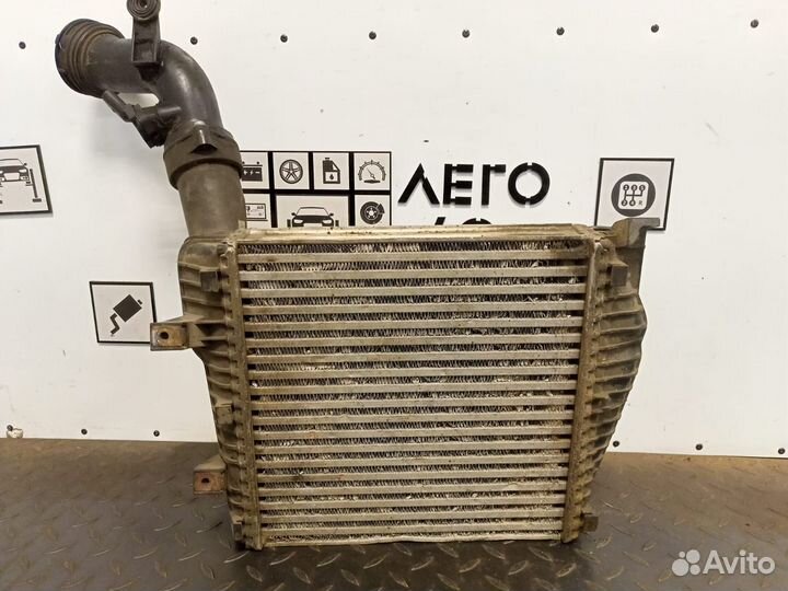 Интеркулер правый для VW Touareg 5,0 TDI