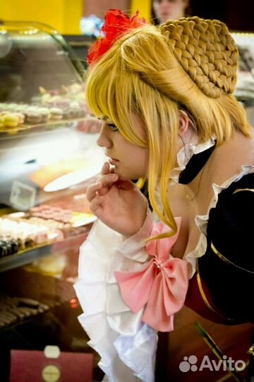 Парики и косплей костюм