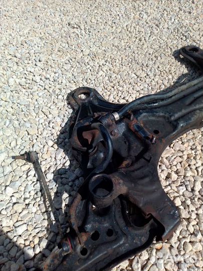 Передний подрамник Chevrolet Aveo T 250