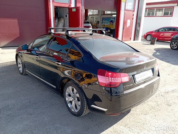 Багажник Ситроен С5 модельный крыло с замком