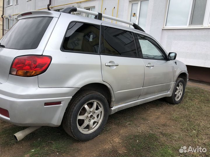 Mitsubishi Outlander 2.4 AT, 2002, 204 000 км