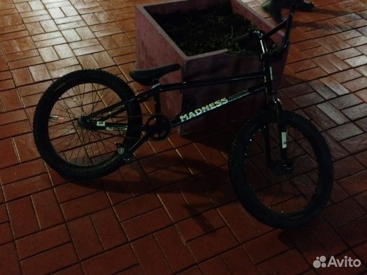 Велосипед bmx в идеальном состоянии