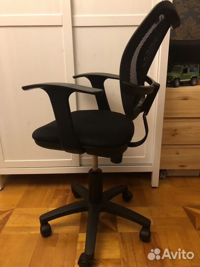 Компьютерное кресло