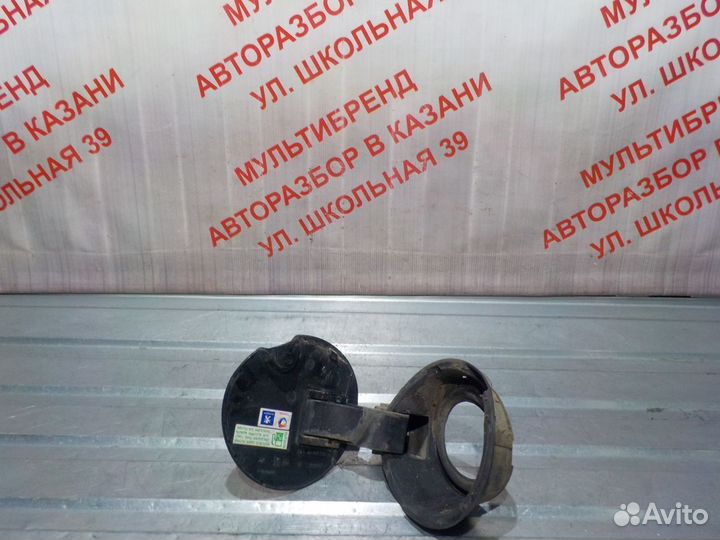 Лючок крышка бензобака Пежо 308 Peugeot 308