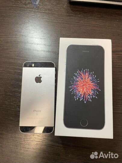 iPhone SE, 32 ГБ