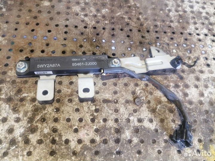 Антенна Hyundai Ix35