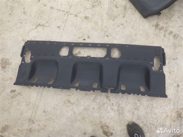 Полка под стекло Mercedes S500 WDD221 2006