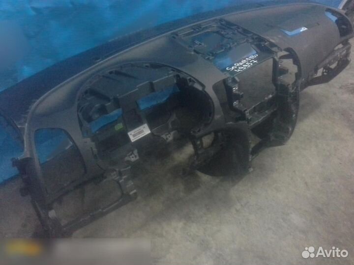 Торпедо Kia Sorento 2009