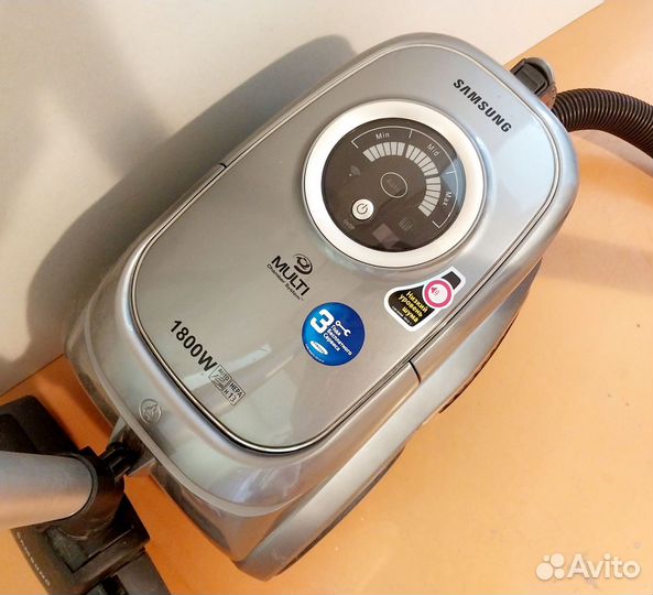 Пылесос Samsung 1800W на запчасти