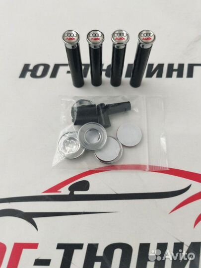 Кнопки блокировки дверей White Карбон Audi